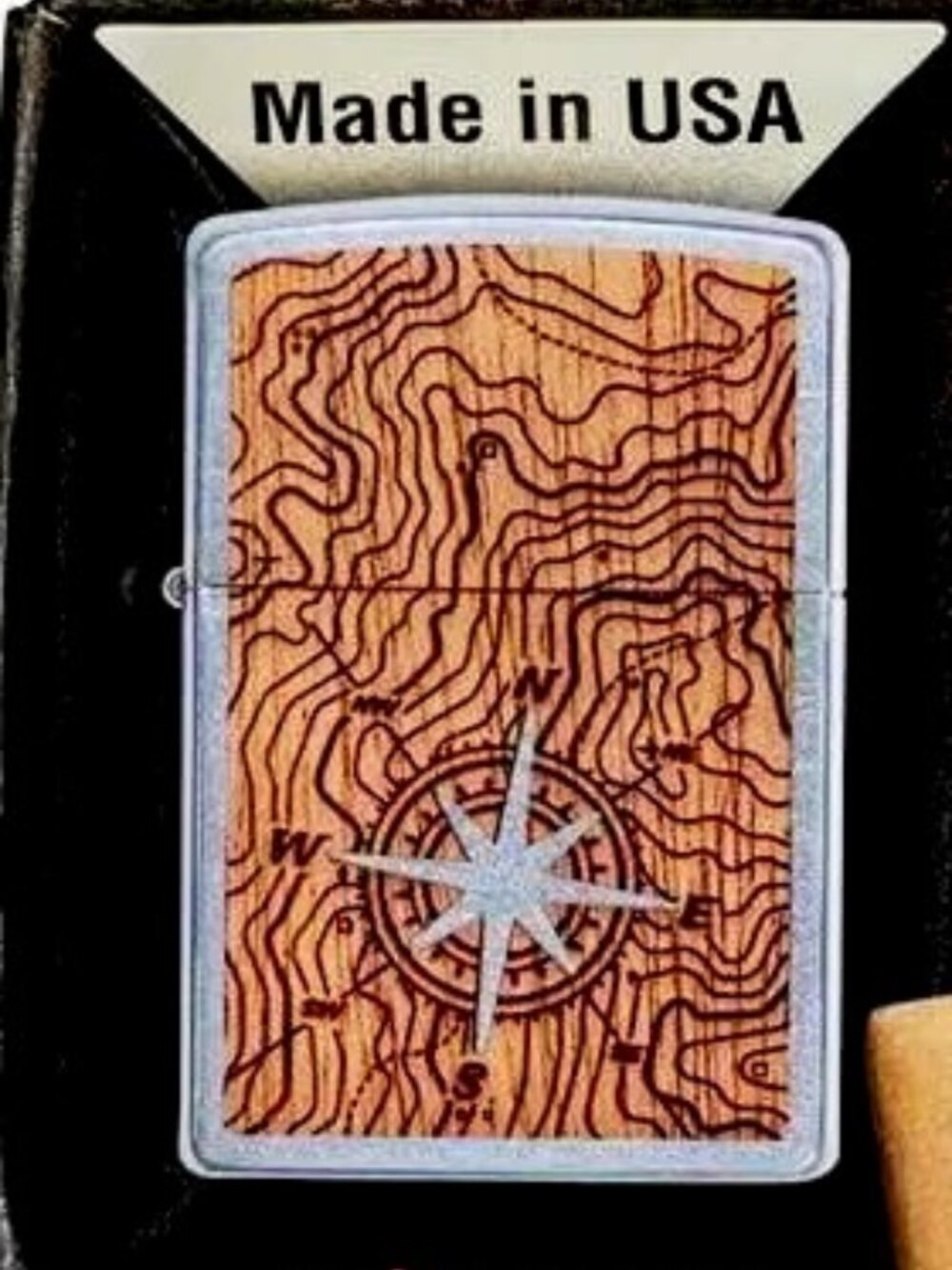 Woodchuck Mahogany Nautical Compass Emblem Zippo